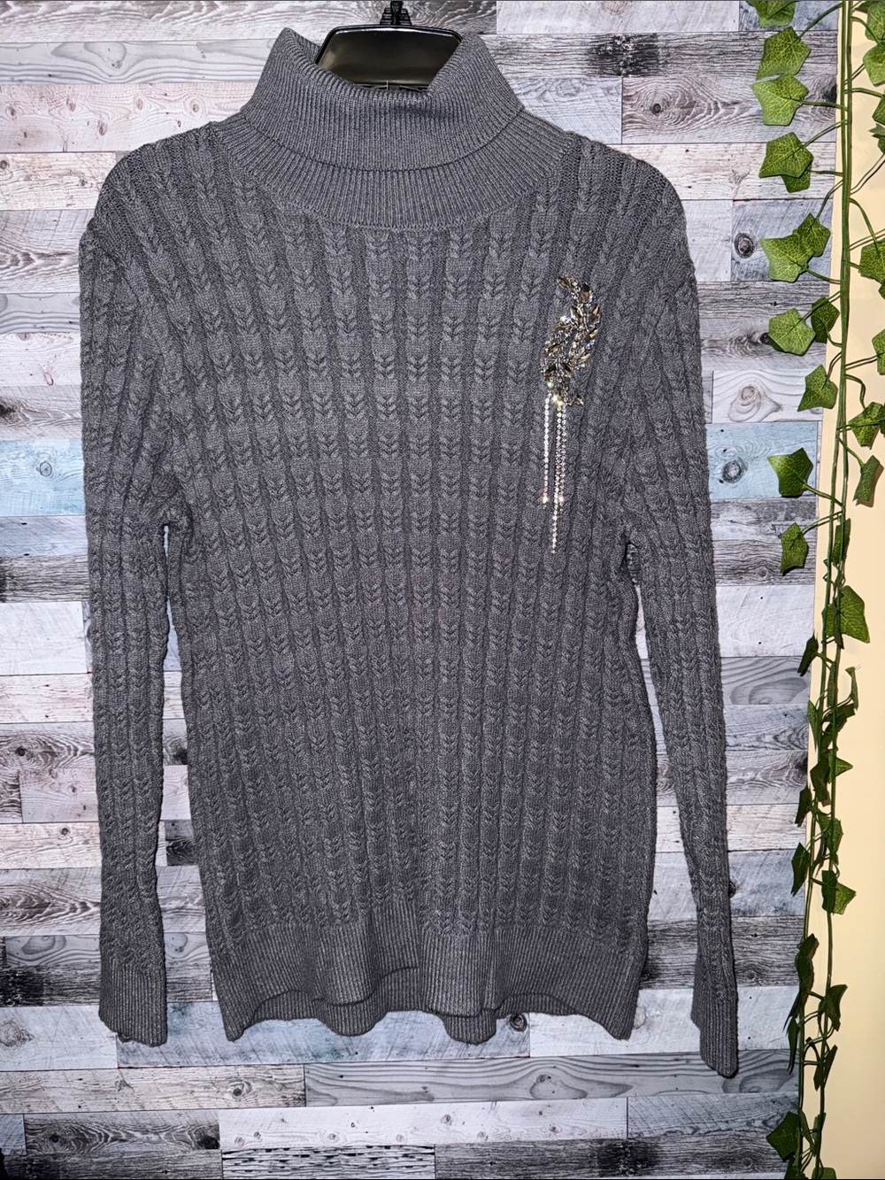 Philosophy Gray Cable-Knit Turtleneck Sweater with Embellished Brooch